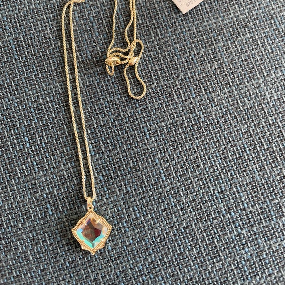 $ firm Kendra Scott Kacey Necklace - Picture 3 of 3
